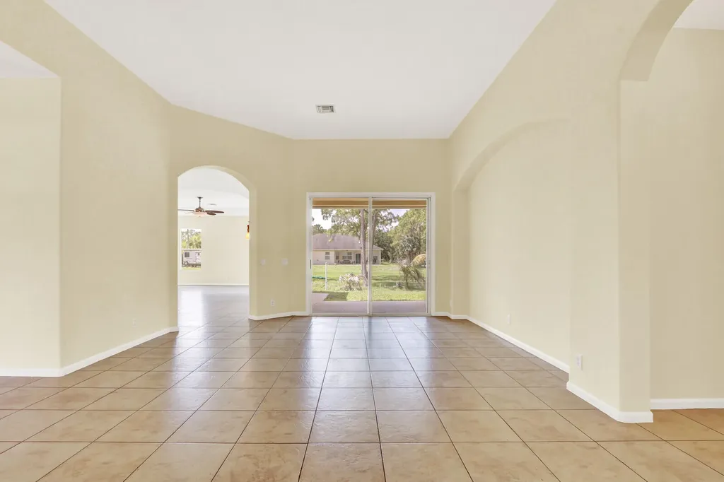 18144 N 42nd Road Road N The Acreage FL 33470