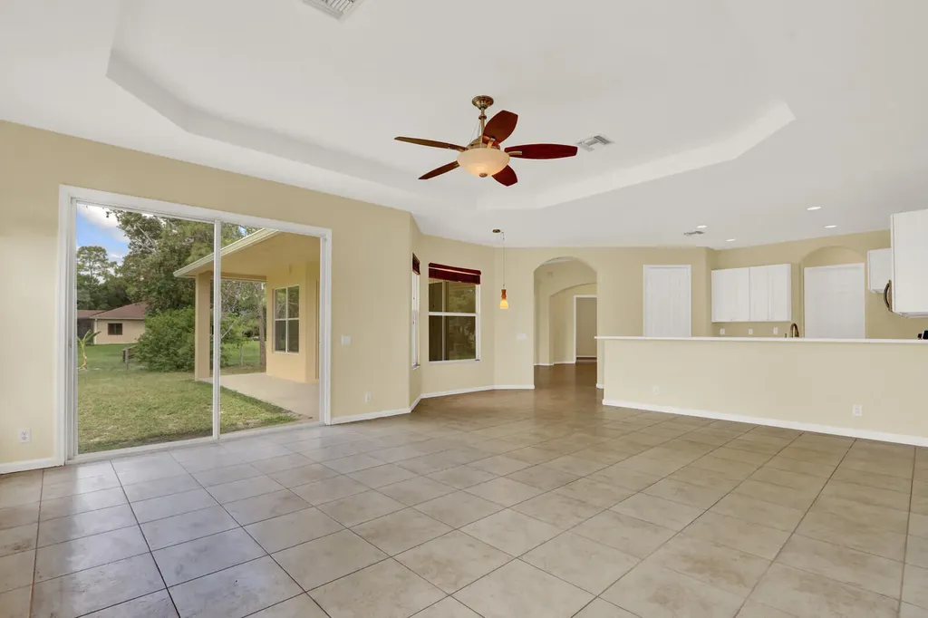 18144 N 42nd Road Road N The Acreage FL 33470