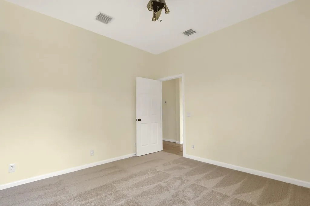 18144 N 42nd Road Road N The Acreage FL 33470