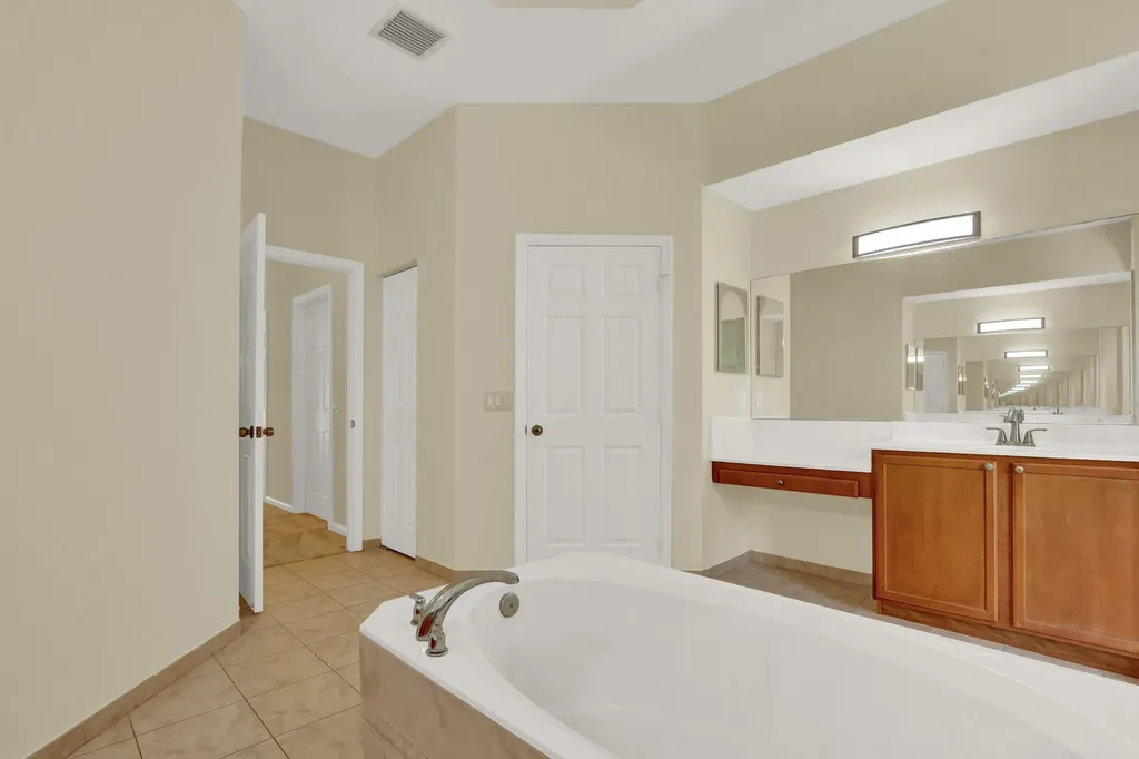 18144 N 42nd Road Road N The Acreage FL 33470