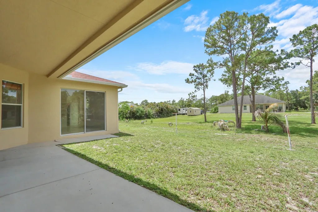 18144 N 42nd Road Road N The Acreage FL 33470