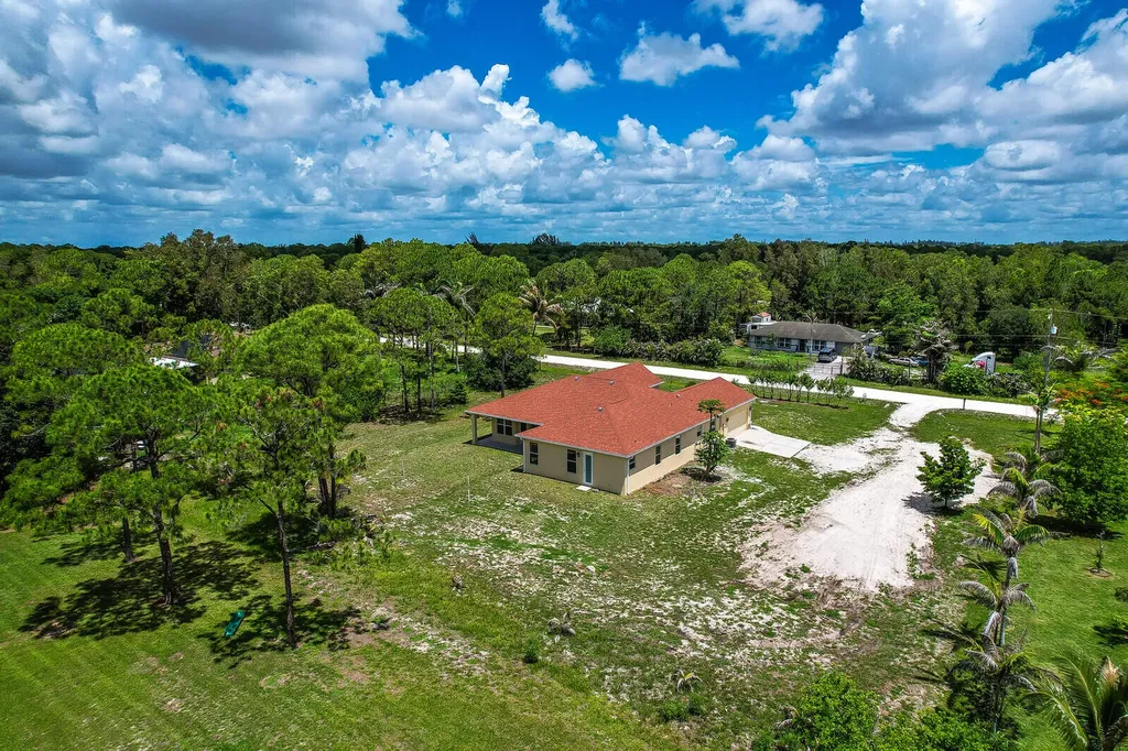 18144 N 42nd Road Road N The Acreage FL 33470