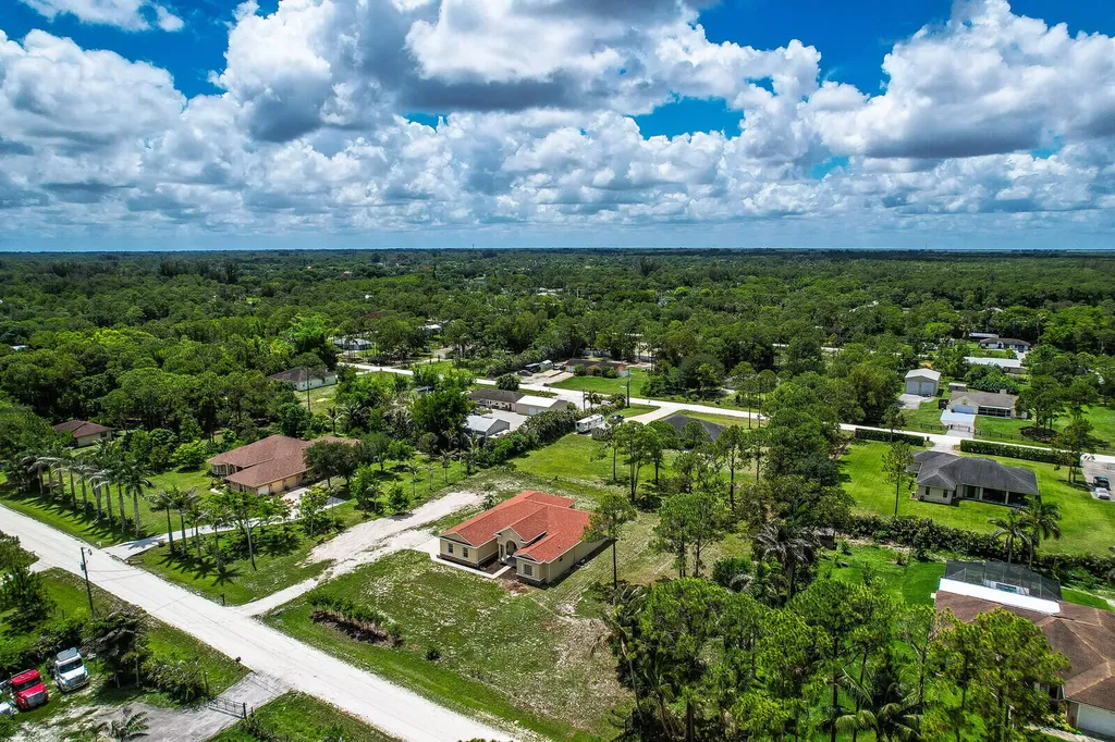 18144 N 42nd Road Road N The Acreage FL 33470