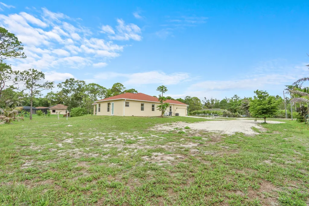 18144 N 42nd Road Road N The Acreage FL 33470