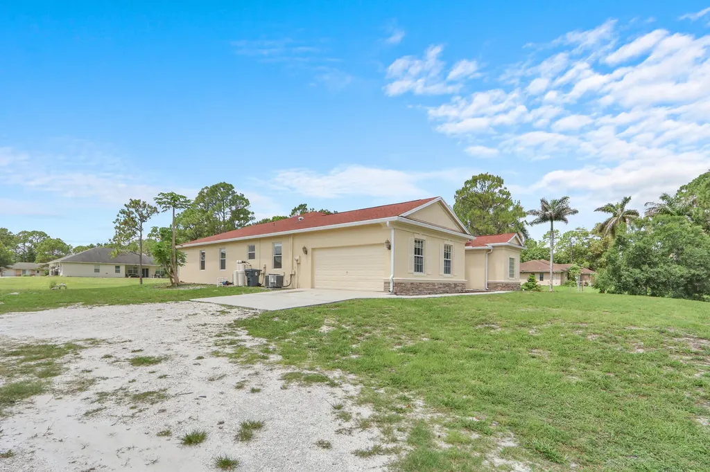 18144 N 42nd Road Road N The Acreage FL 33470