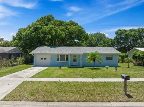 1735 40th Avenue Vero Beach FL 32960
