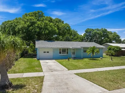 1735 40th Avenue Vero Beach FL 32960