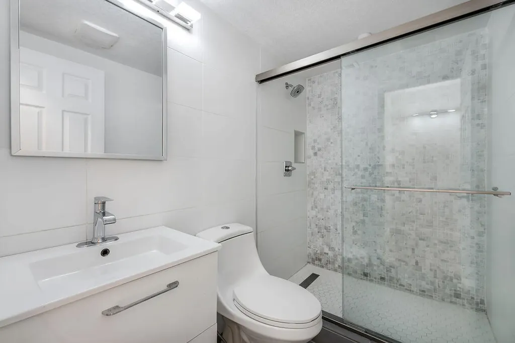 8050 Severn Drive Boca Raton FL 33433