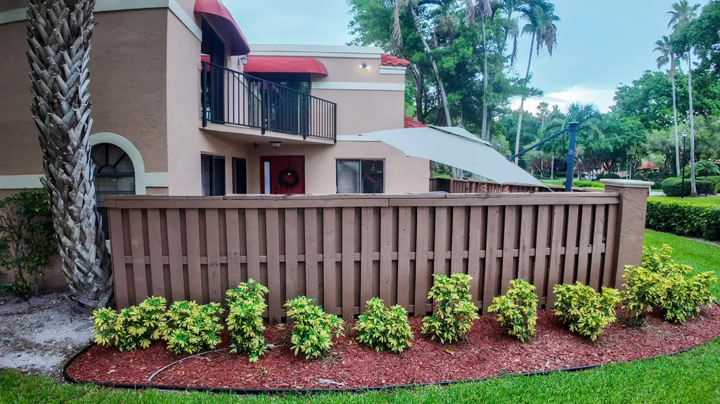 8050 Severn Drive Boca Raton FL 33433