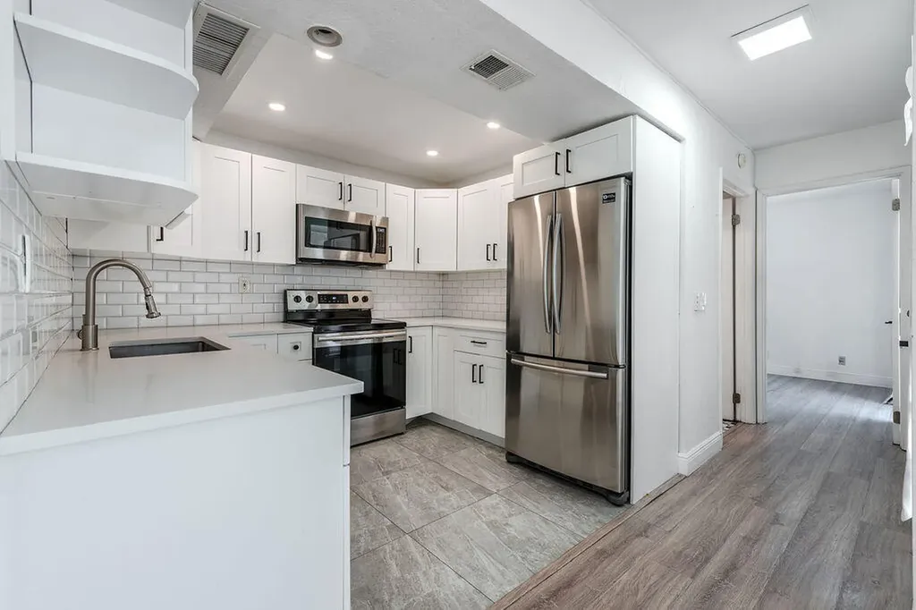 8050 Severn Drive Boca Raton FL 33433