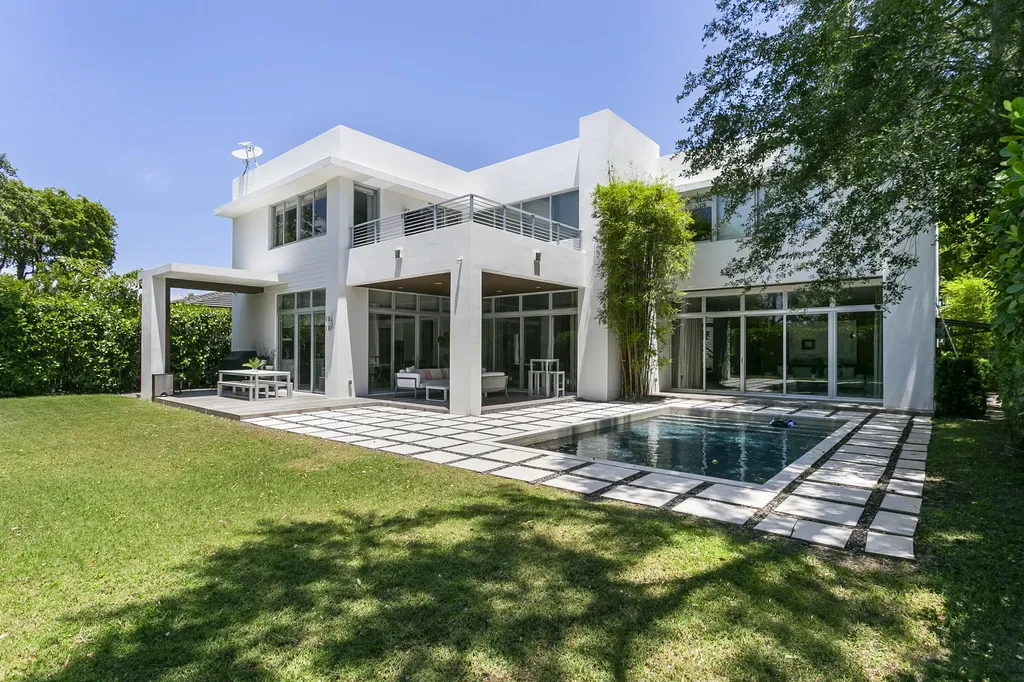 7700 SW 53rd Court Miami FL 33143