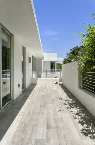 7700 SW 53rd Court Miami FL 33143