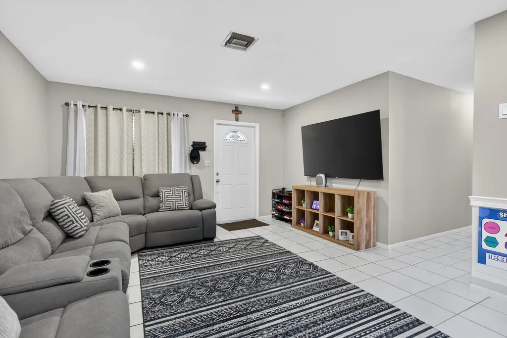 6720 NW 26th Street Margate FL 33063