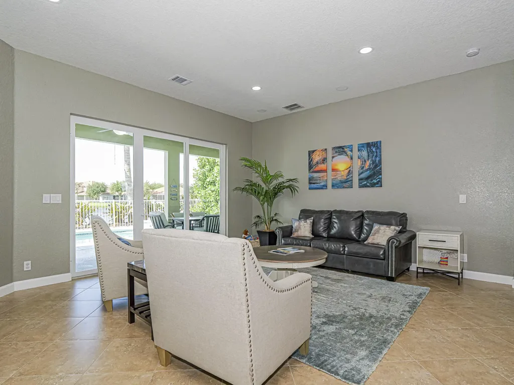 391 NW Sheffield Circle Port St Lucie FL 34983
