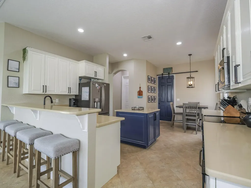391 NW Sheffield Circle Port St Lucie FL 34983