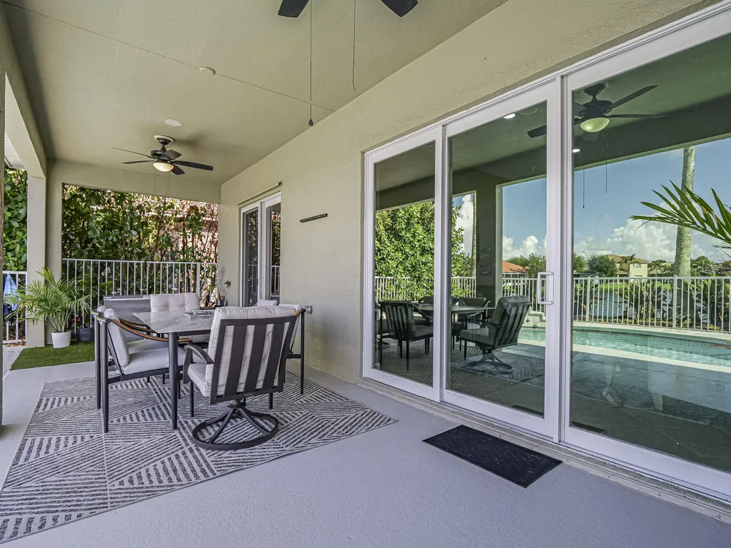 391 NW Sheffield Circle Port St Lucie FL 34983