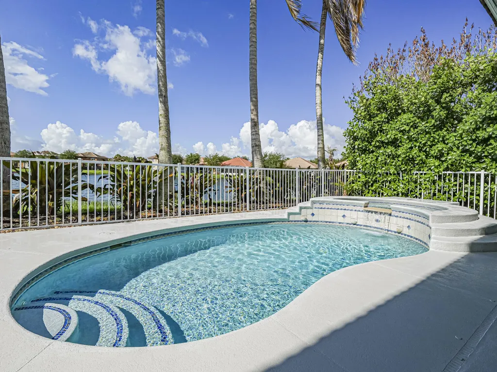 391 NW Sheffield Circle Port St Lucie FL 34983