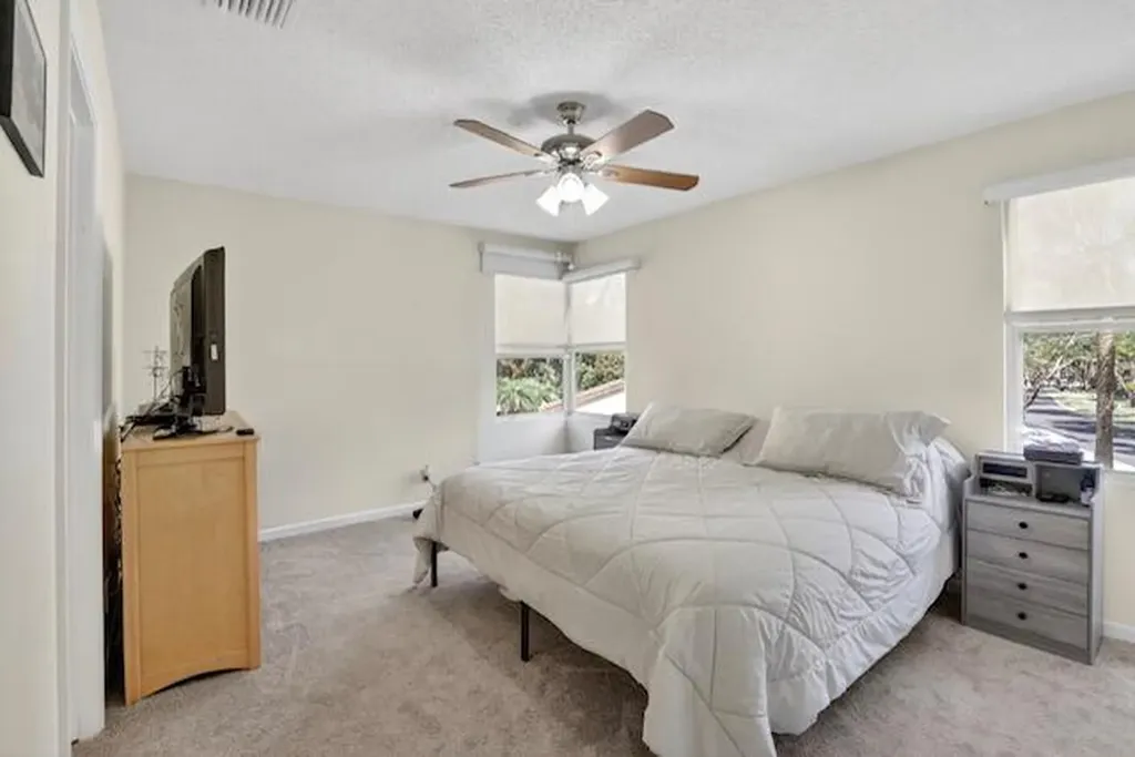 1287 NW 106th Terrace Plantation FL 33322
