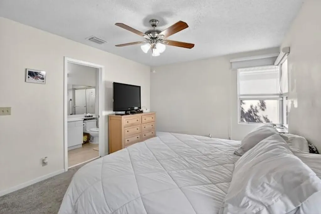 1287 NW 106th Terrace Plantation FL 33322