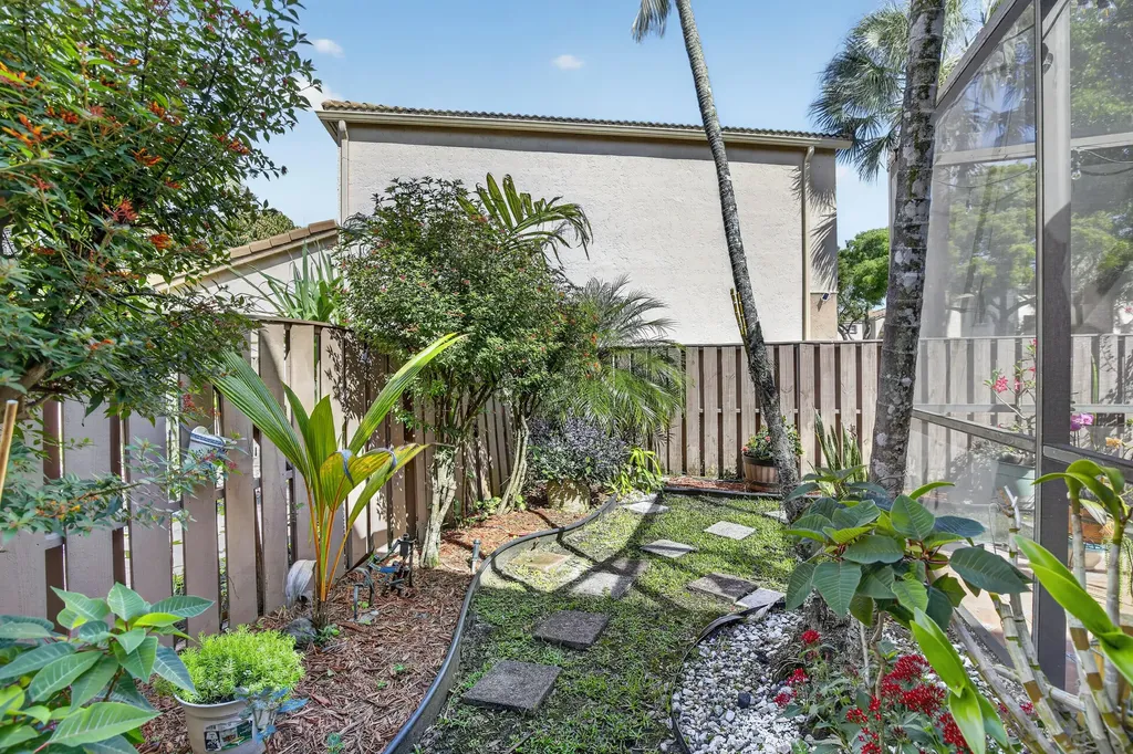 1287 NW 106th Terrace Plantation FL 33322