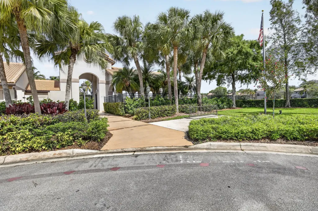 1287 NW 106th Terrace Plantation FL 33322