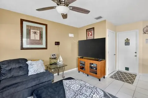 1287 NW 106th Terrace Plantation FL 33322