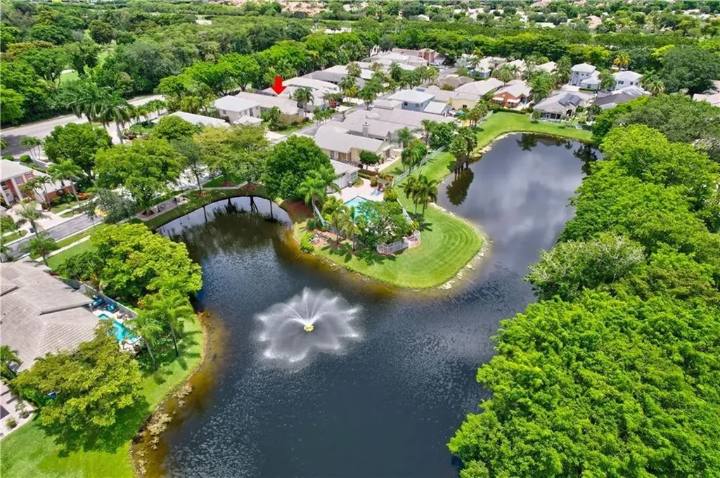 8171 Hampton Wood Drive Boca Raton FL 33433