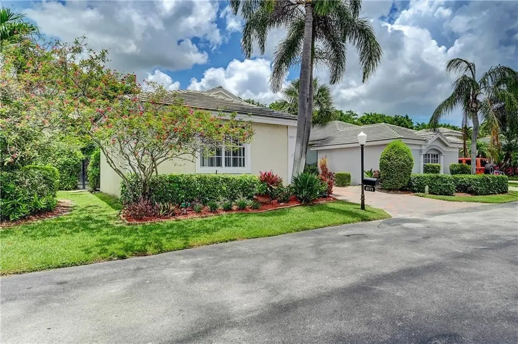 8171 Hampton Wood Drive Boca Raton FL 33433