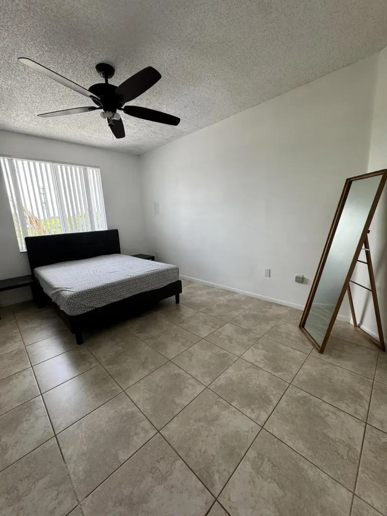 6944 SW 39th Street Davie FL 33314