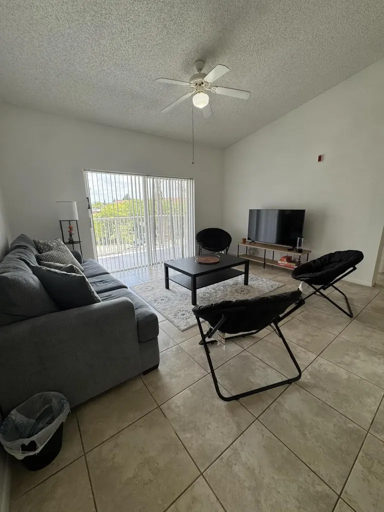 6944 SW 39th Street Davie FL 33314