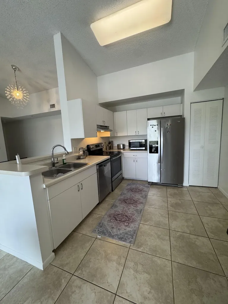 6944 SW 39th Street Davie FL 33314