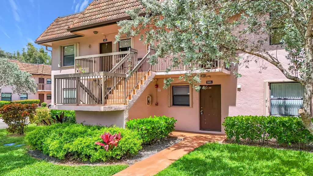 1065 NW 106th Terrace Pembroke Pines FL 33026