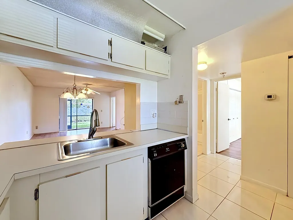 1065 NW 106th Terrace Pembroke Pines FL 33026