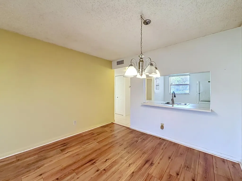 1065 NW 106th Terrace Pembroke Pines FL 33026
