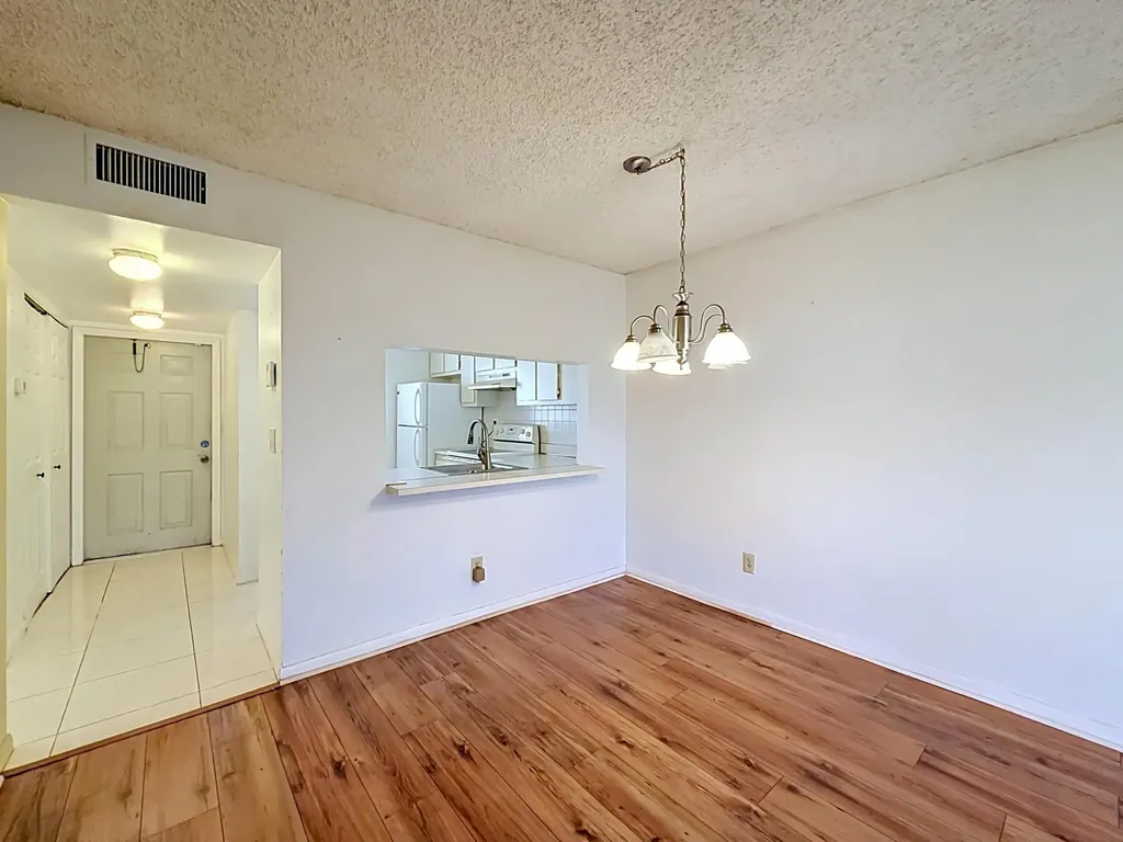 1065 NW 106th Terrace Pembroke Pines FL 33026