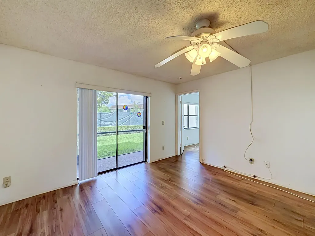 1065 NW 106th Terrace Pembroke Pines FL 33026