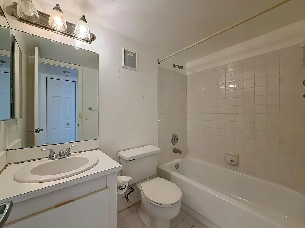 1065 NW 106th Terrace Pembroke Pines FL 33026
