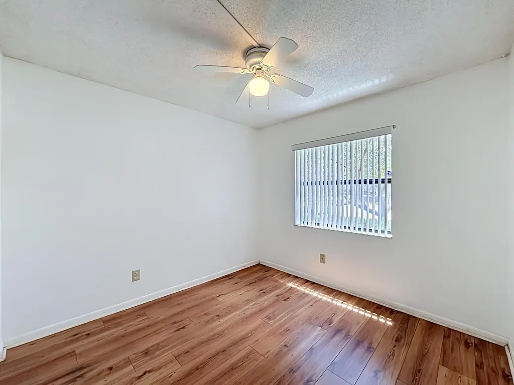 1065 NW 106th Terrace Pembroke Pines FL 33026
