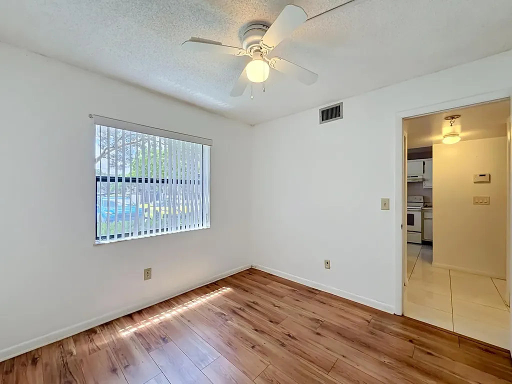 1065 NW 106th Terrace Pembroke Pines FL 33026