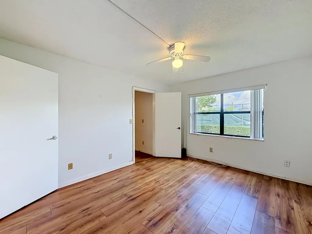 1065 NW 106th Terrace Pembroke Pines FL 33026