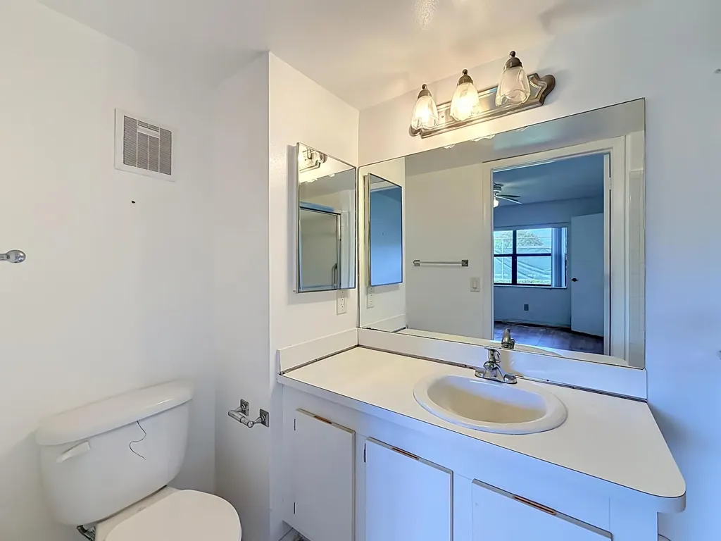 1065 NW 106th Terrace Pembroke Pines FL 33026