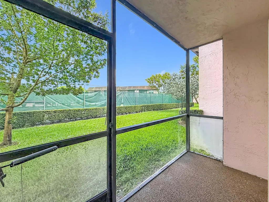 1065 NW 106th Terrace Pembroke Pines FL 33026