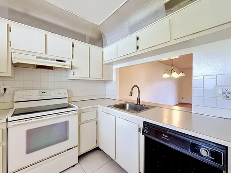 1065 NW 106th Terrace Pembroke Pines FL 33026