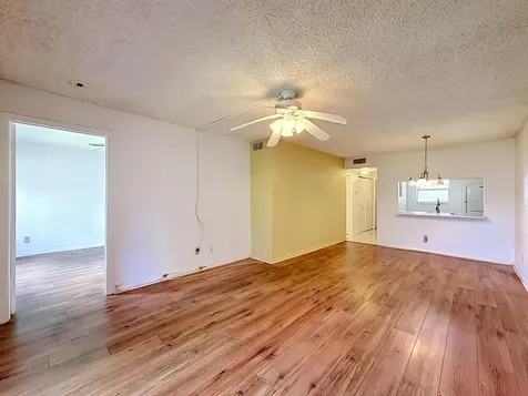 1065 NW 106th Terrace Pembroke Pines FL 33026