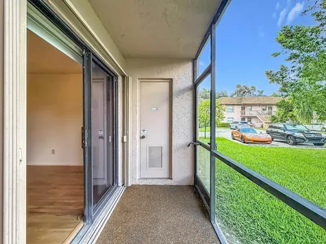 1065 NW 106th Terrace Pembroke Pines FL 33026