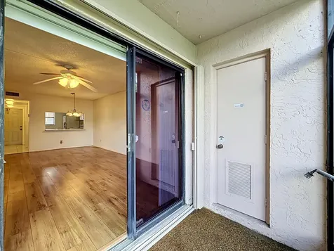 1065 NW 106th Terrace Pembroke Pines FL 33026