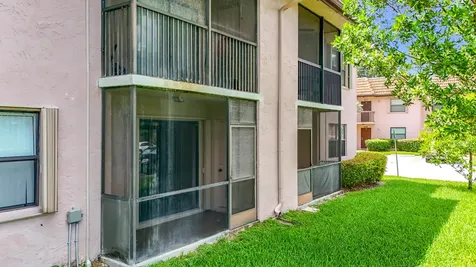 1065 NW 106th Terrace Pembroke Pines FL 33026