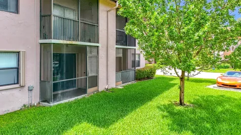 1065 NW 106th Terrace Pembroke Pines FL 33026