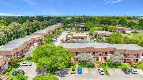 1065 NW 106th Terrace Pembroke Pines FL 33026