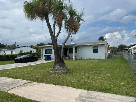 1561 NE 14th Street Homestead FL 33033